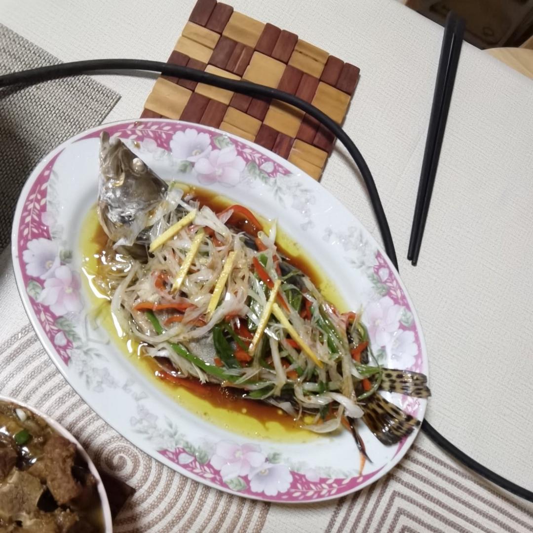 清蒸鲈鱼