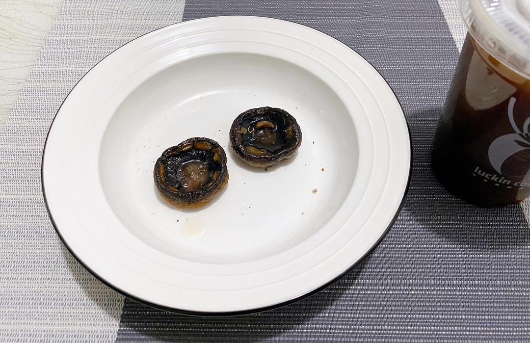 香煎口蘑  鲜的扭起来