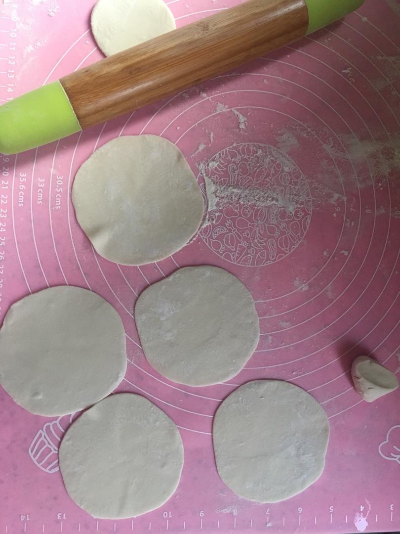 半烫面饺子皮（锅贴、蒸饺、烧卖、剩了还可以烙饼）