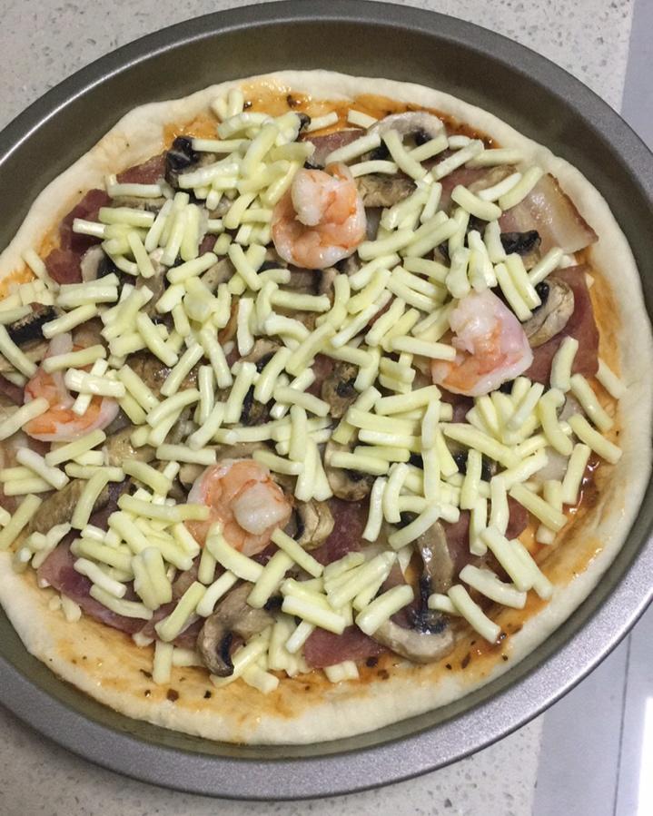 8寸纯手工什锦披萨