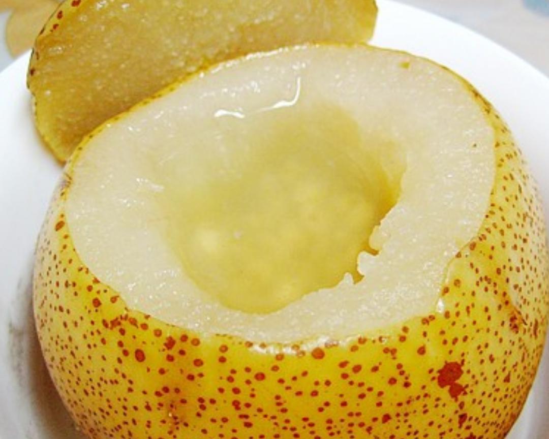 秋天润燥: 冰糖炖雪梨