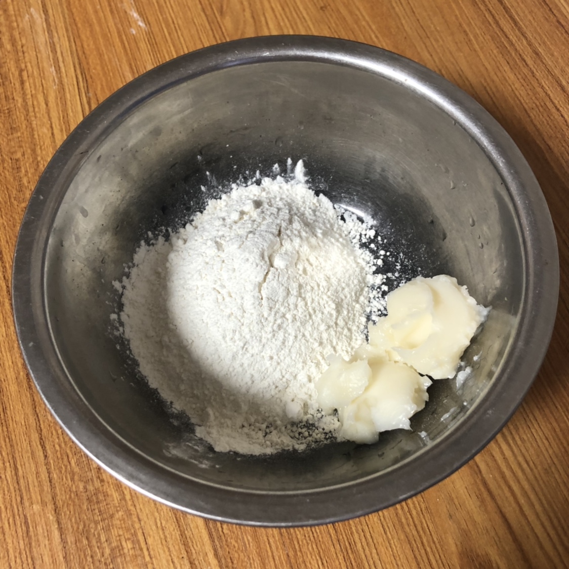 万能酥皮，不用揉出膜的酥皮点心（蛋黄酥，苏式月饼）的做法 步骤2