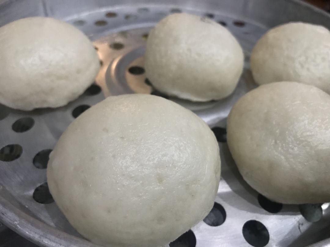 香甜软糯的豆沙包（东菱面包机和面，含豆沙制作方法）