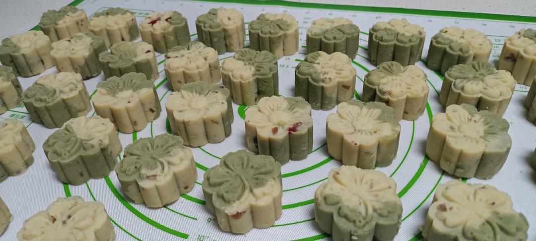清凉解暑的绿豆糕