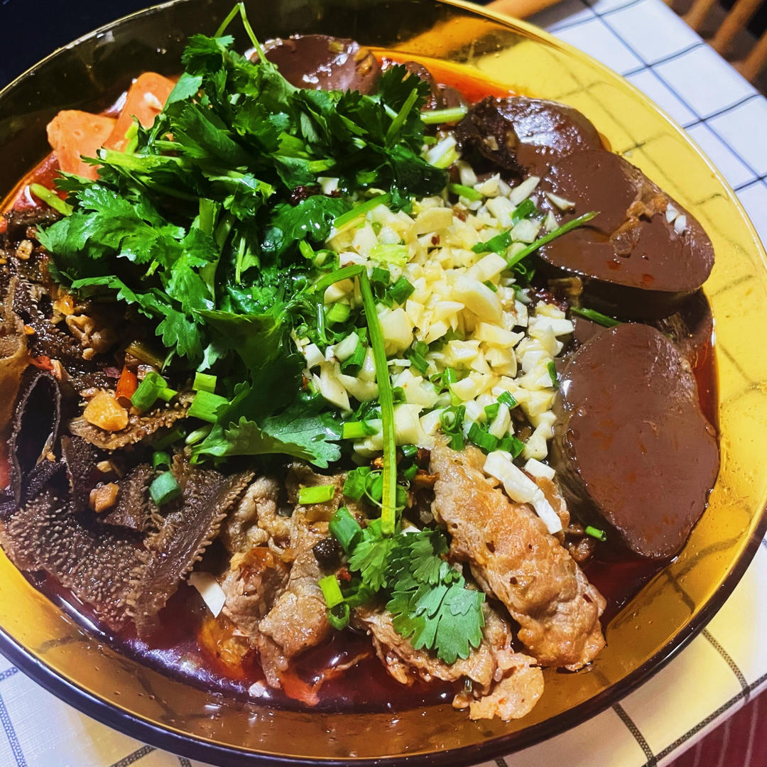 厨师长教你：“毛血旺”的家常做法，味道很棒先收藏起来