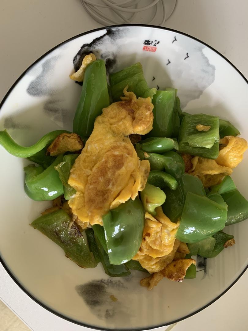 超级下饭菜青椒炒鸡蛋