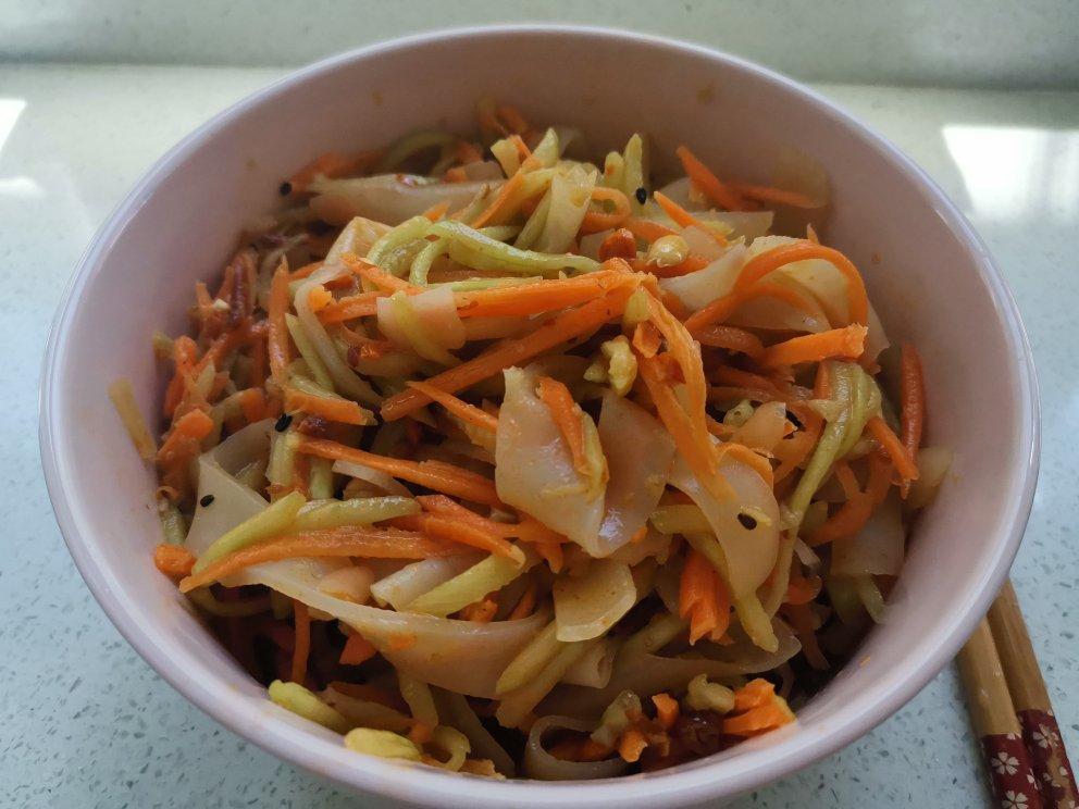 没有工具也能做的拌凉皮（凉皮做法加拌料）