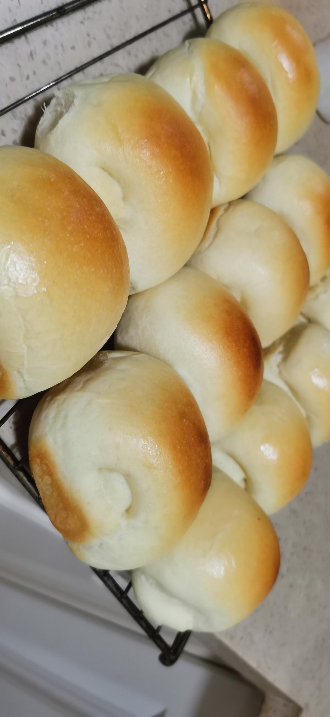 完胜白玉兰小球面包 🏈 甜咸两种口味  手撕面包