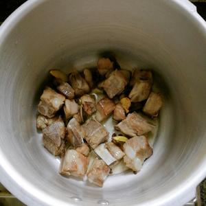 排骨莲藕汤（高压锅版）的做法 步骤8