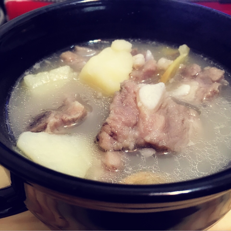 土豆排骨汤