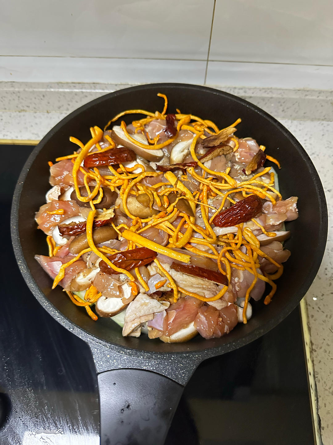 冬瓜虫草花鸡腿（桑拿鸡）