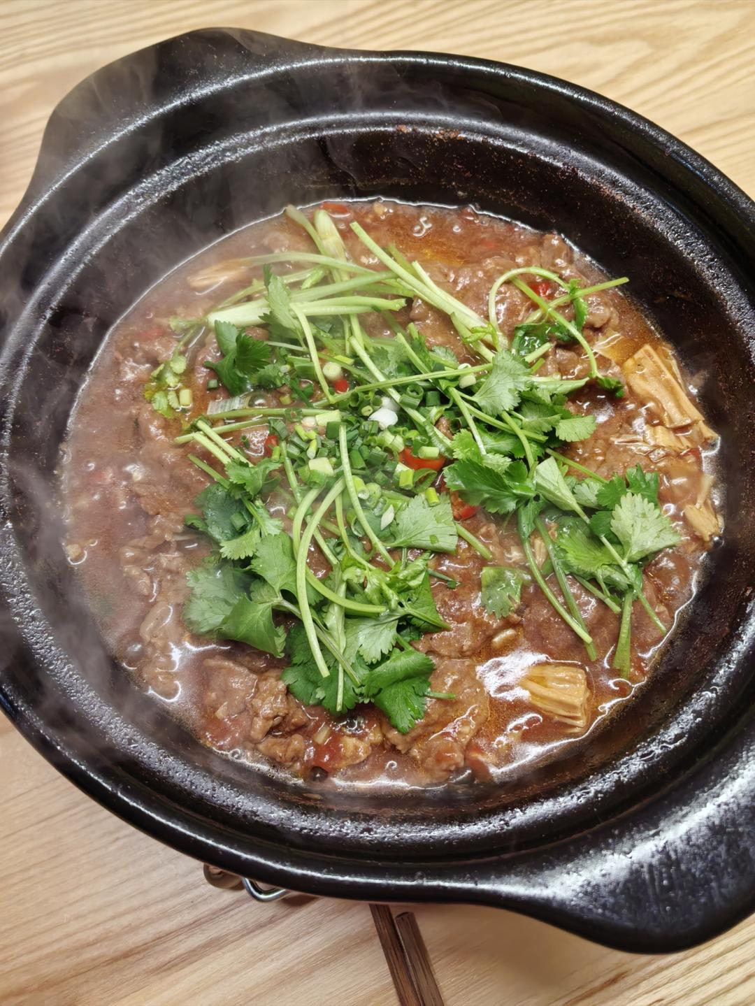 牛肉腐竹番茄煲