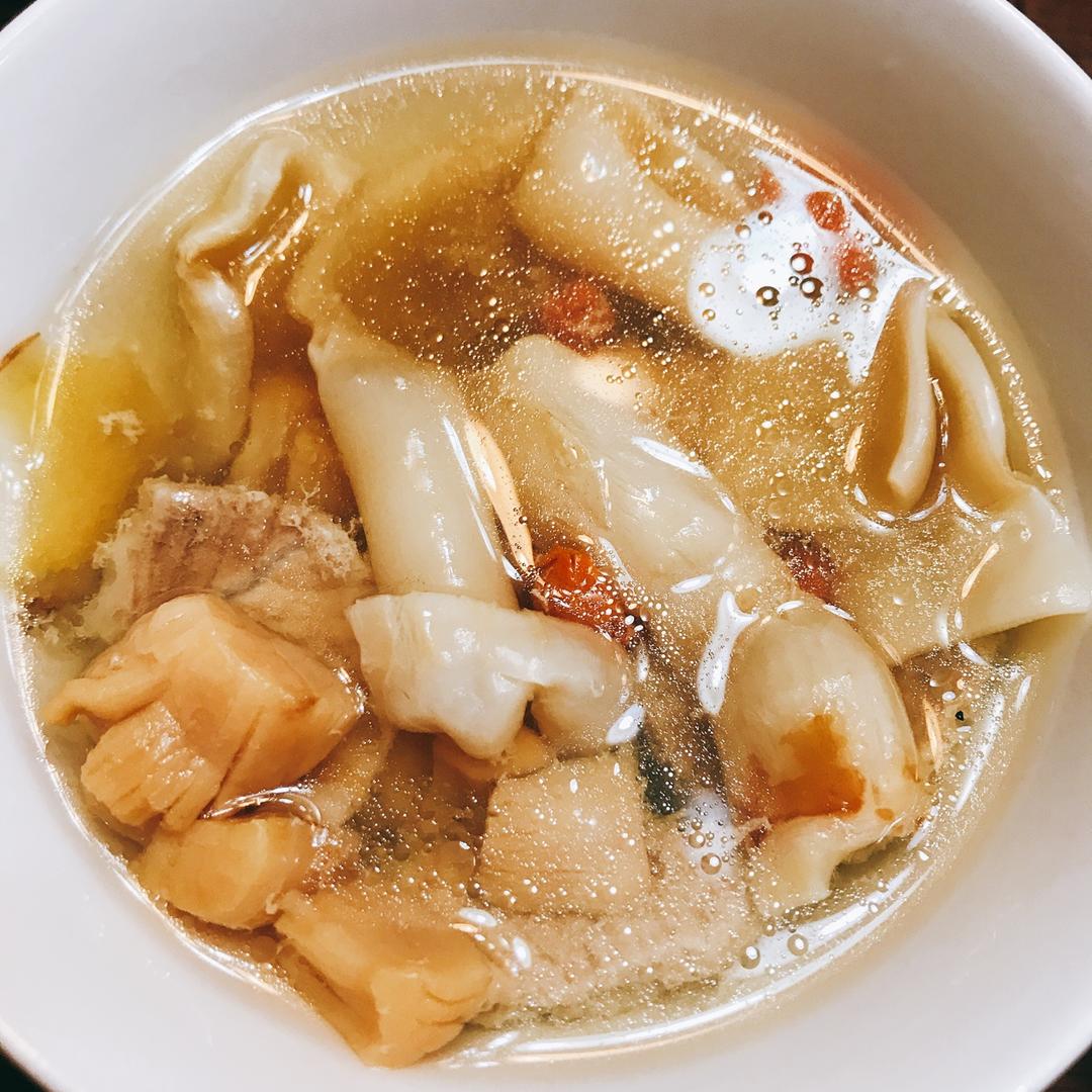 花胶瑶柱炖瘦肉