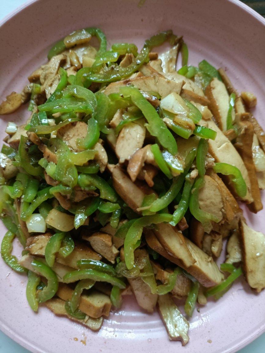 简单快手的家常下饭菜~家常小炒香干