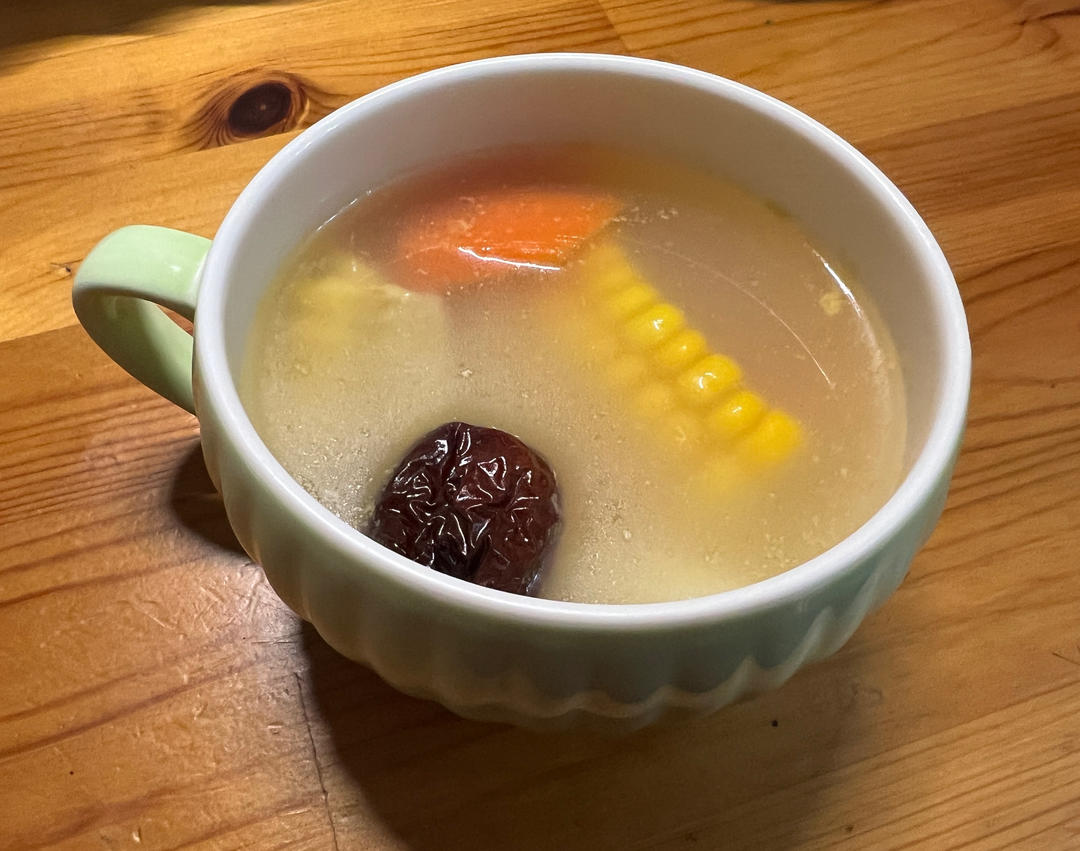 连吃三碗的玉米山药排骨汤