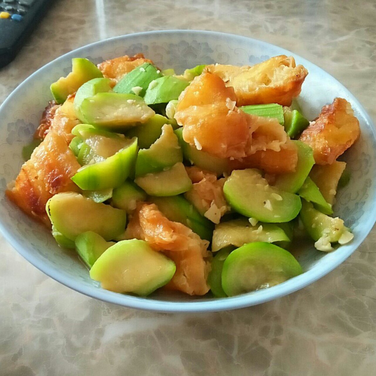 丝瓜炒油条