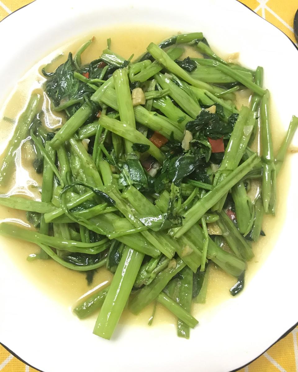 炝炒空心菜（不黑的秘密）