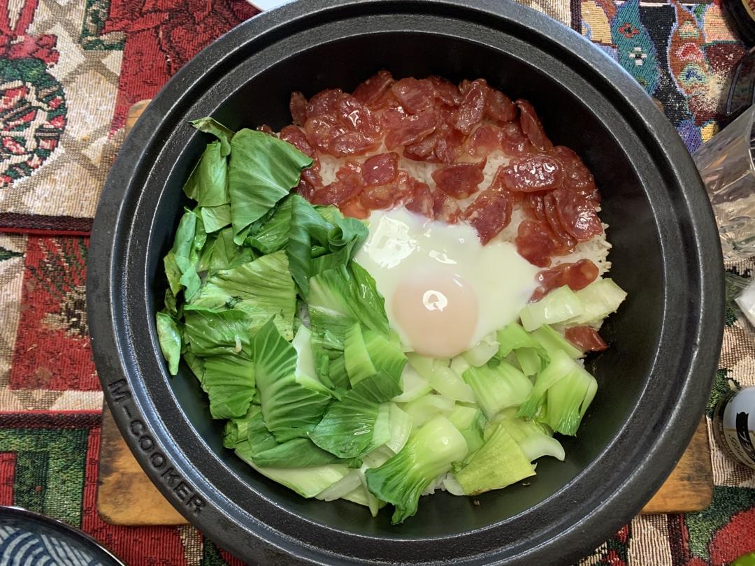 广式腊味煲仔饭（腊肠电饭锅版）