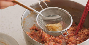 曼食慢语丨脆皮烤肠的做法 步骤5
