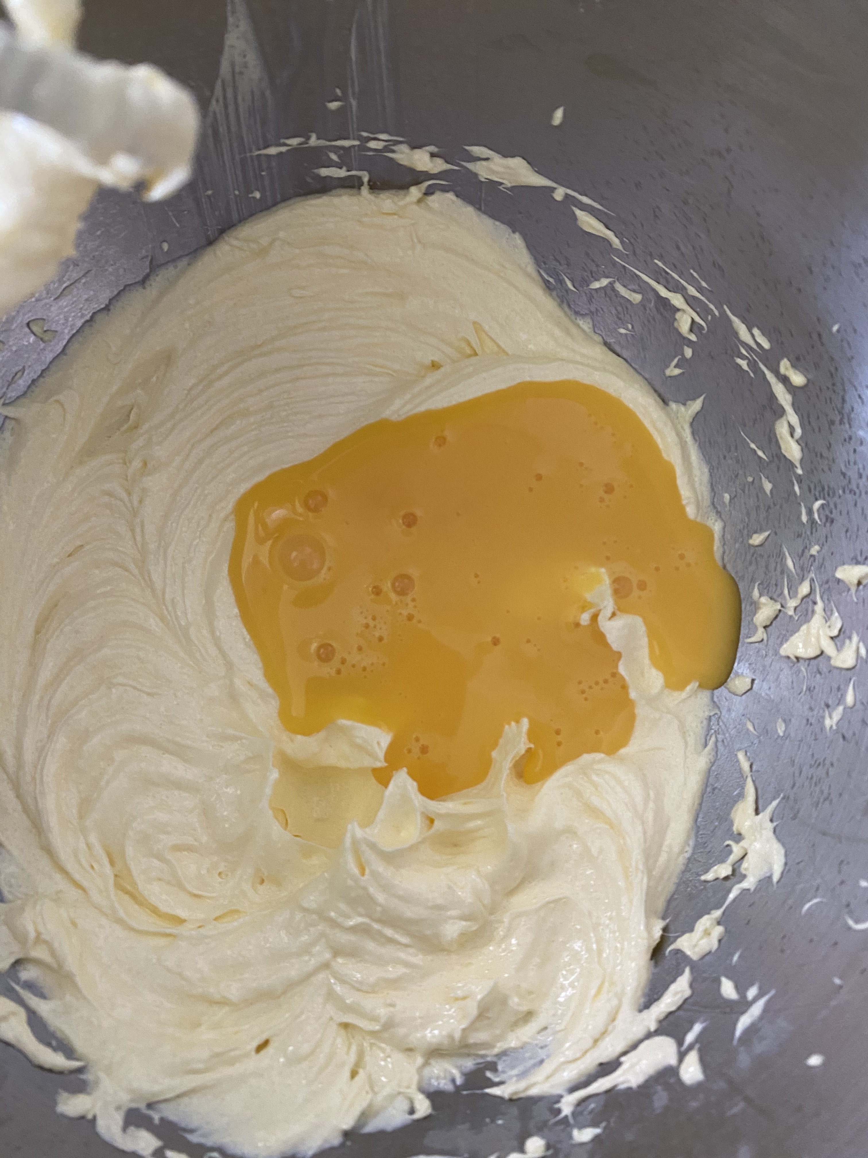 绝不失手柠檬/糖渍橙皮磅蛋糕的做法 步骤3