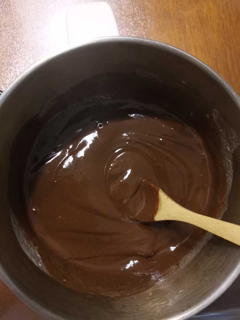 只用四种材料就可以做巧克力冰山熔岩（无奶油）的做法 步骤9