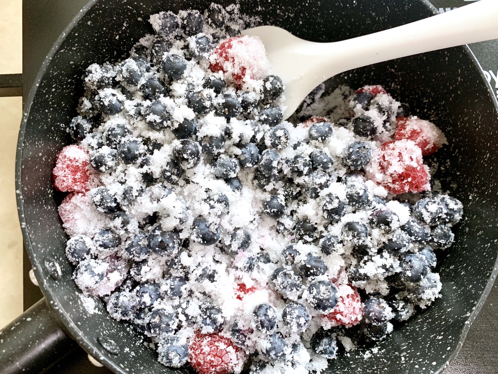 夏天の蓝莓（覆盆子）酱的做法 步骤4