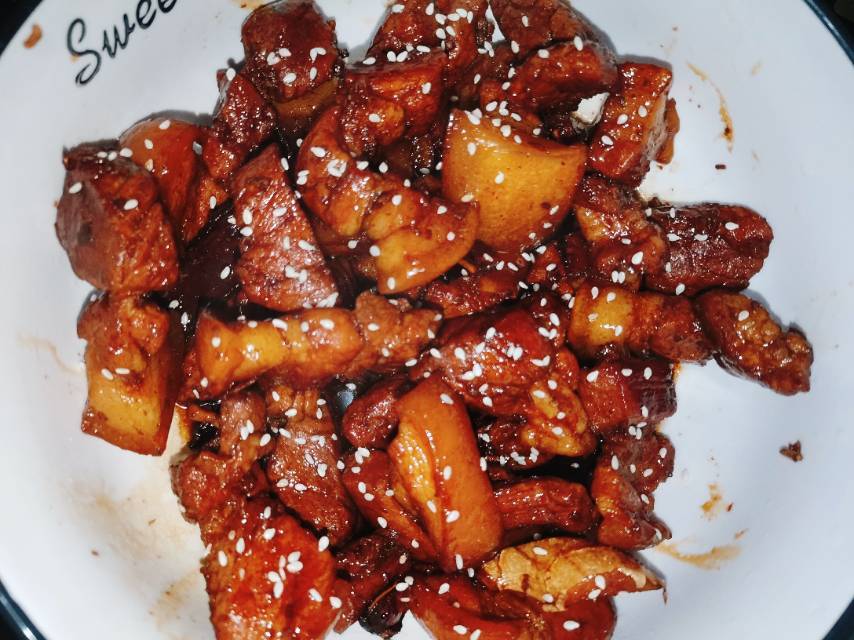 不焯水不放油的家常红烧肉