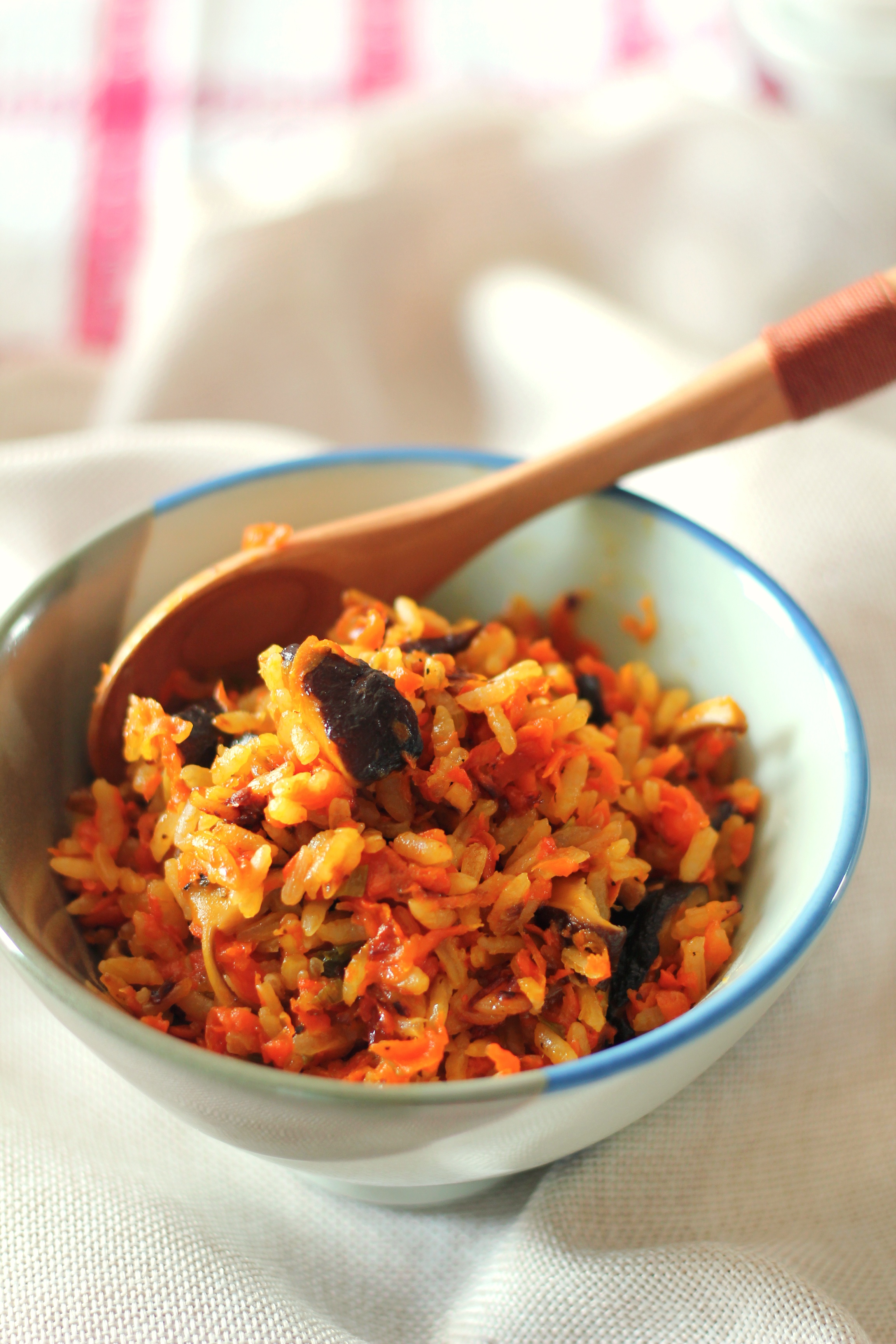 瘦肉皮冻做的胡萝卜焖饭