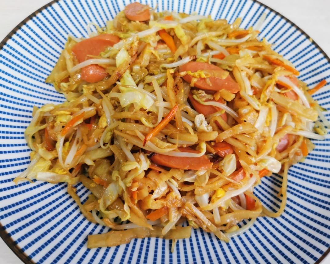 解决饭菜问题之焖饼（2人份）的做法