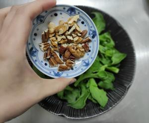 芝麻汁和风冰草沙拉的做法 步骤1