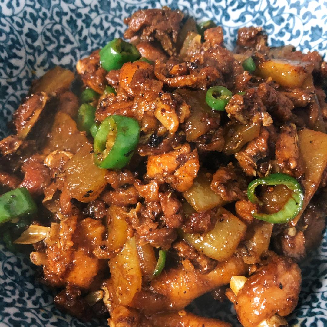 莴笋烧鸡的做法