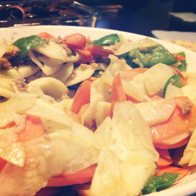 胡萝卜青椒炒肉片