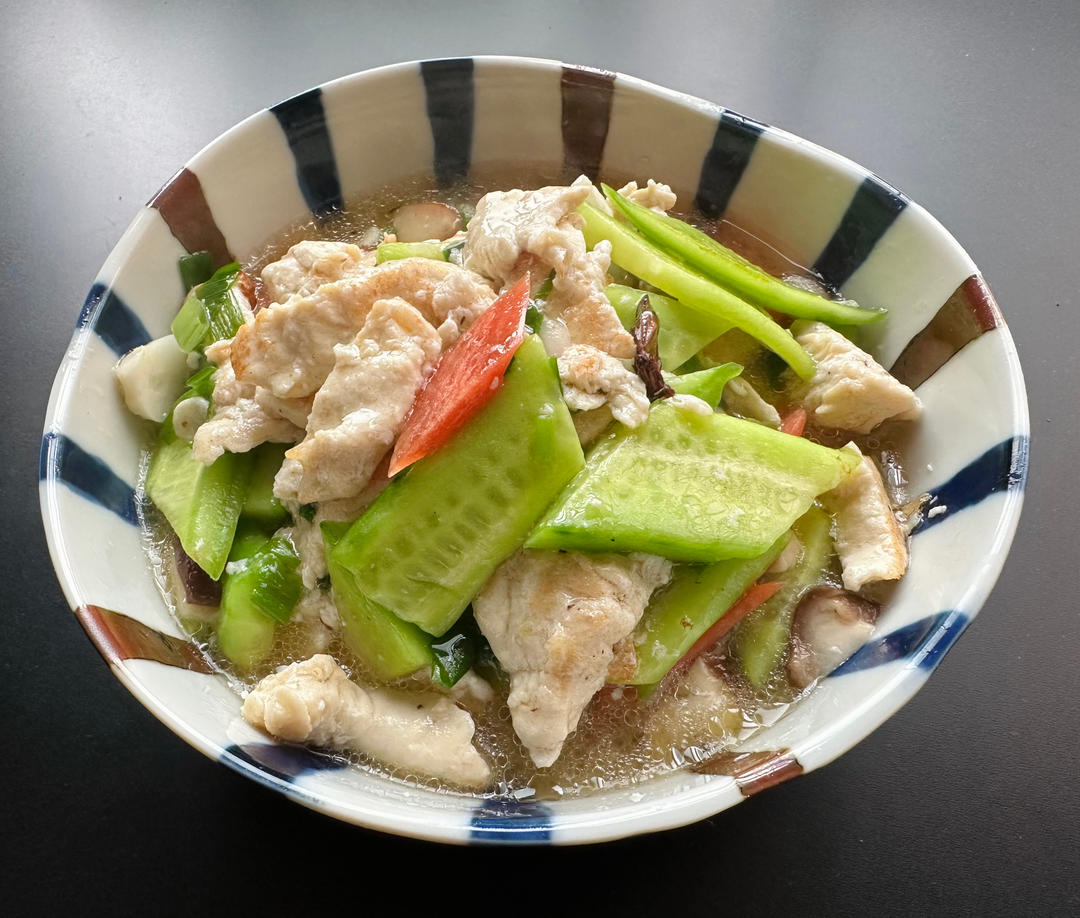 滑溜里脊#滑熘里脊（最简单的做法，吃出小时候的味道）