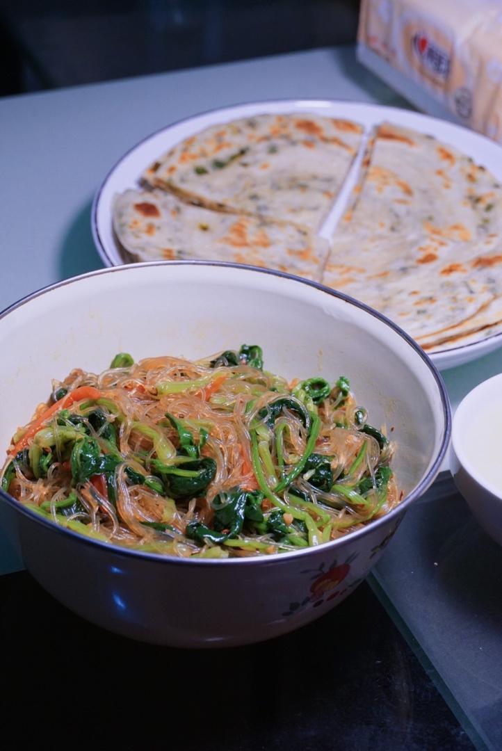 菠菜拌粉丝