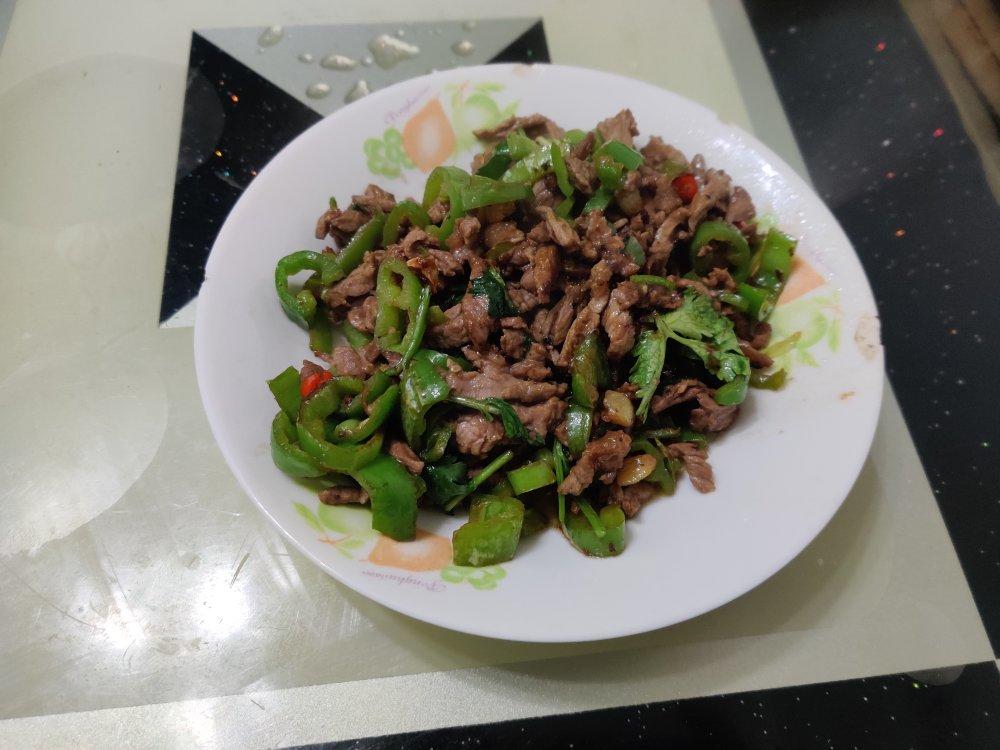 小炒牛肉（小白也可以做的超好吃！！）
