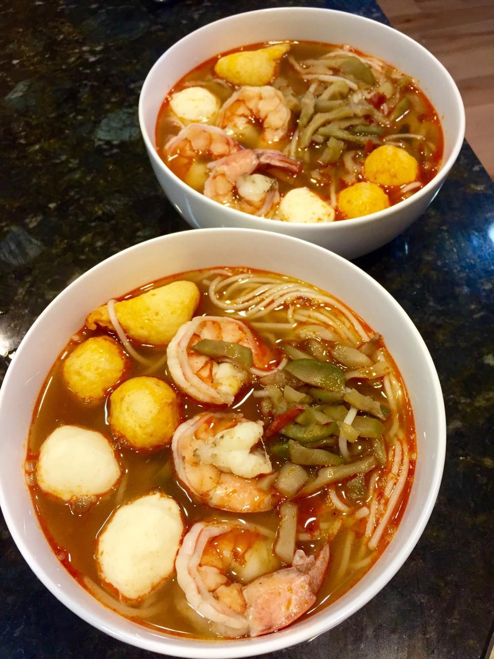 快手红油肉酱米粉