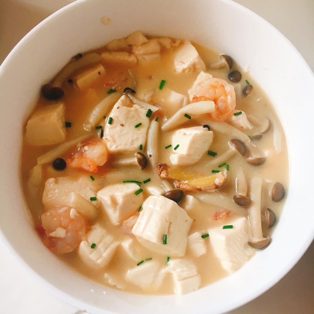 烹饪菜鸟蛋做的三鲜豆腐