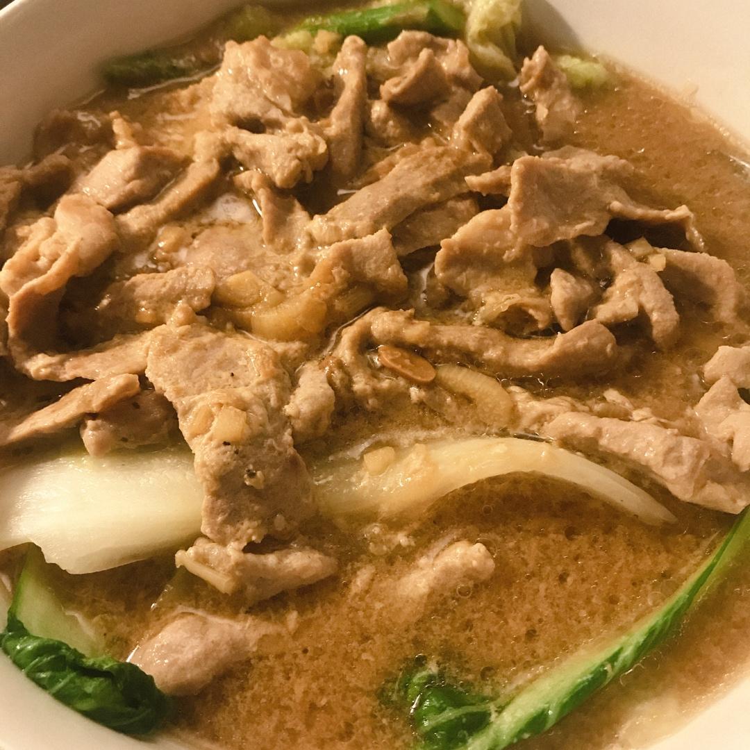 厨师长教你：“水煮肉片”的正宗做法，这味道真的很四川