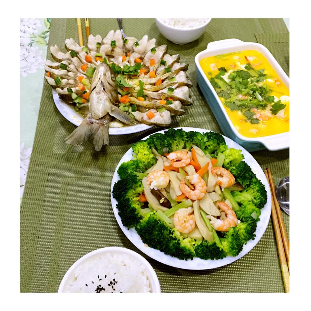 孔雀开屏鱼.