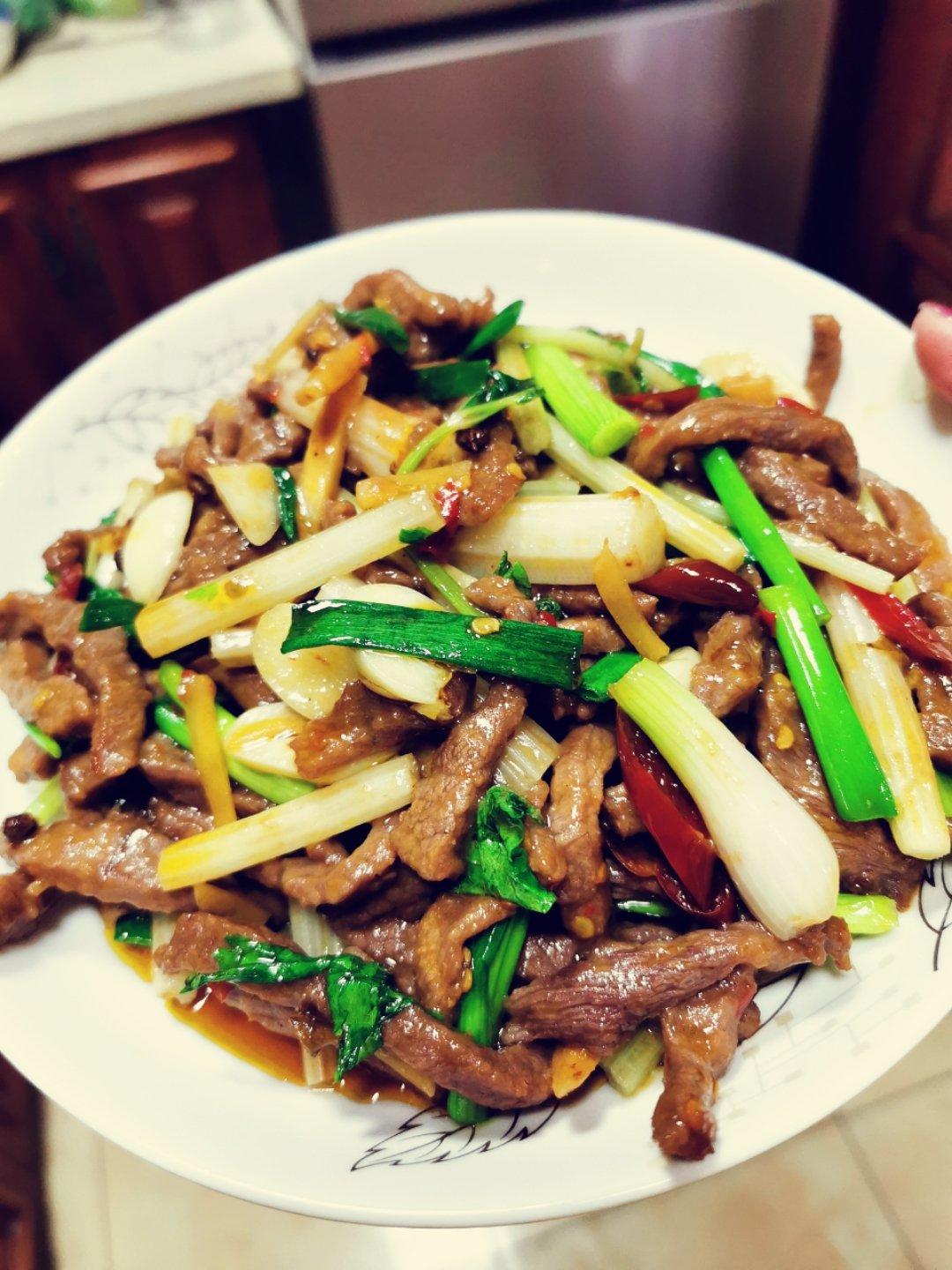 如何炒出嫩滑牛肉丝?