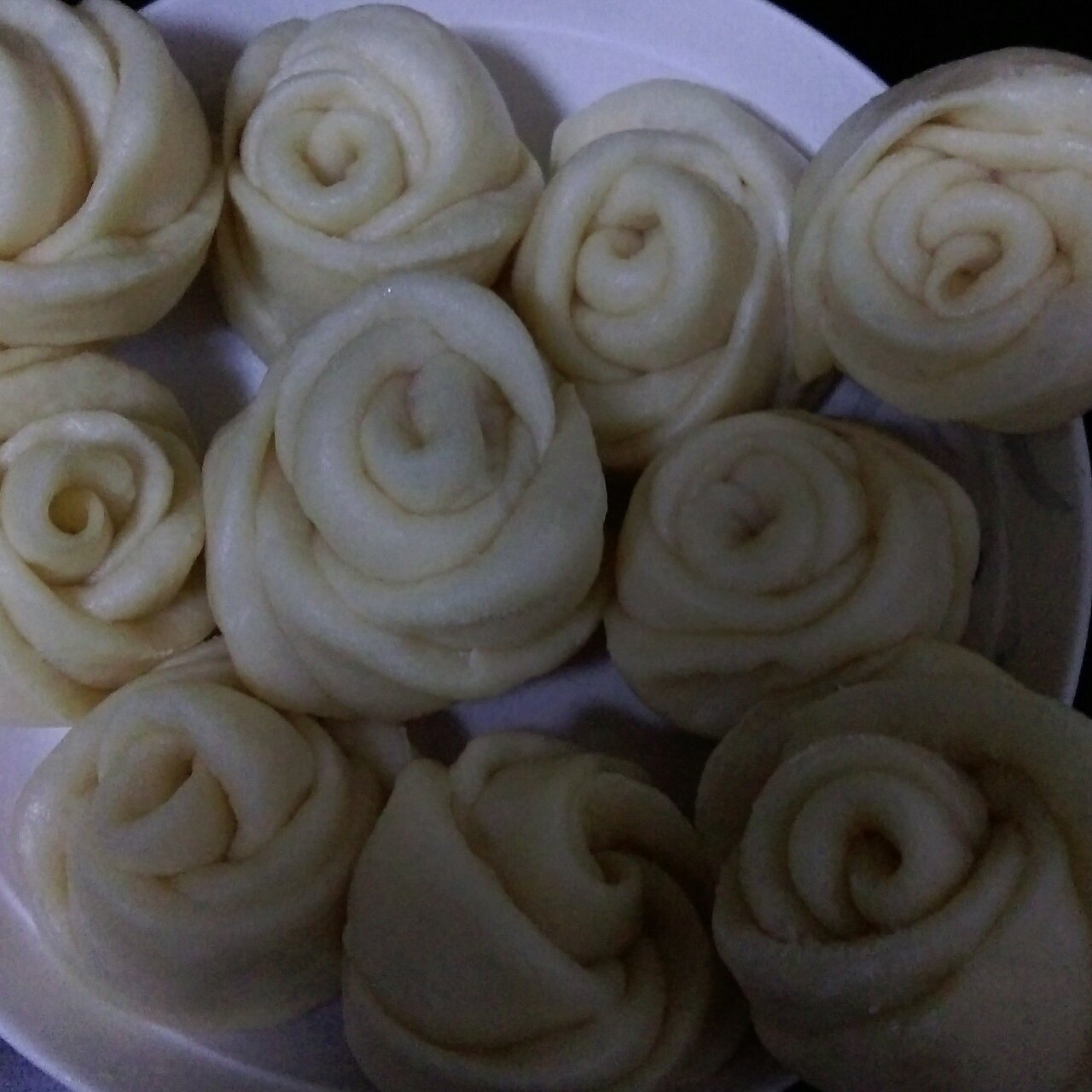 玫瑰花牛奶馒头