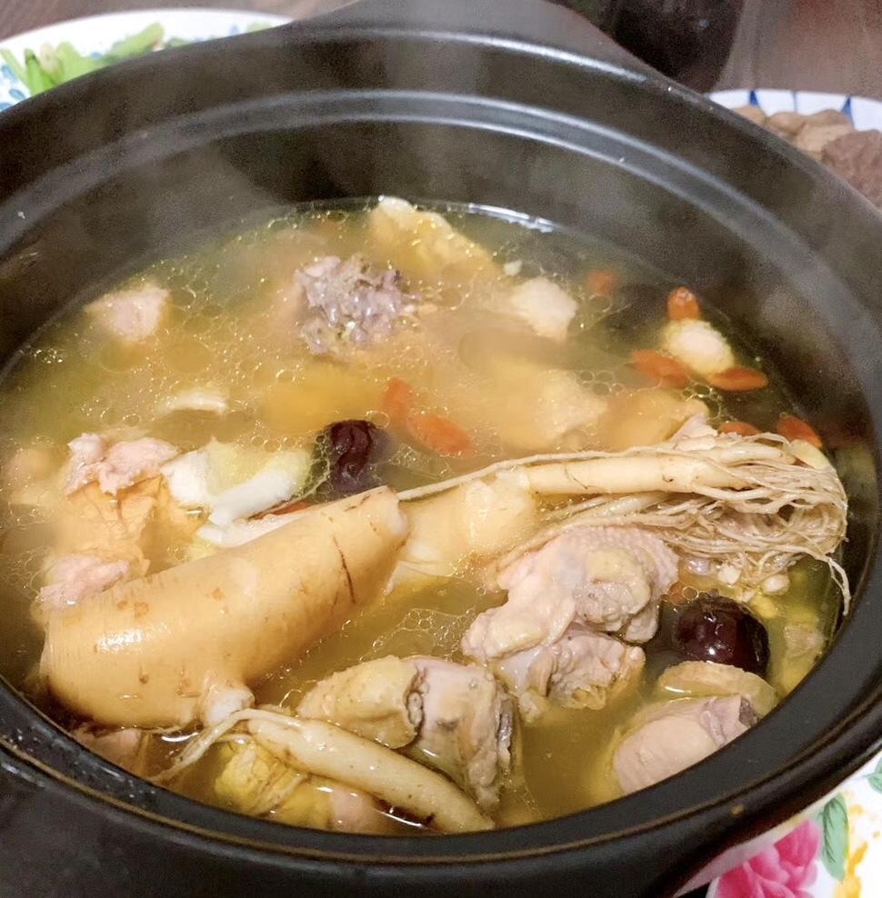 鲜人参炖鸡汤