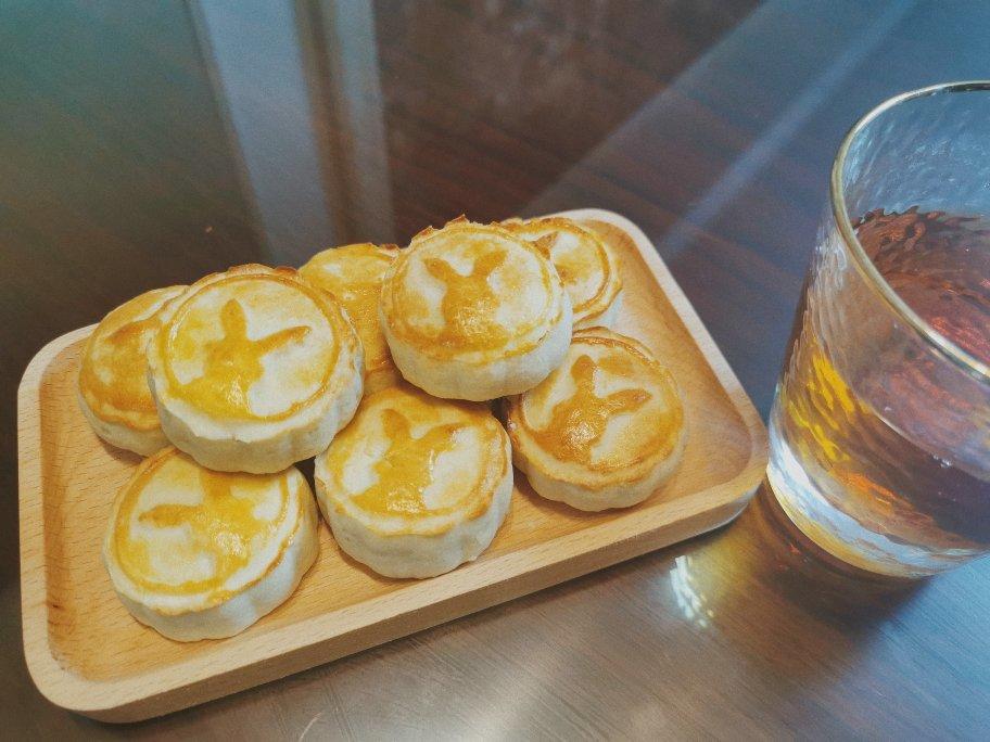 曲奇椰蓉蔓越莓月饼，外酥内软好调戏，比广式月饼好吃N+1倍