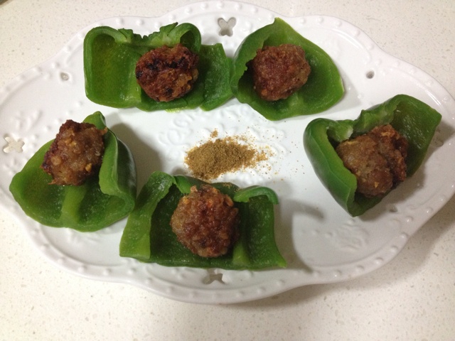 青椒烤鸡肉丸