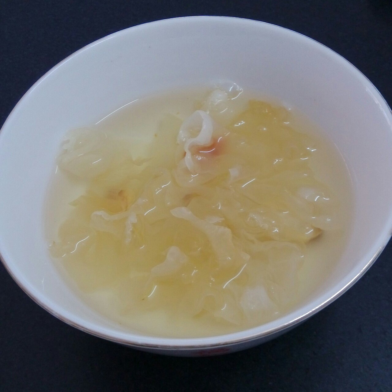 红枣枸杞雪耳糖水