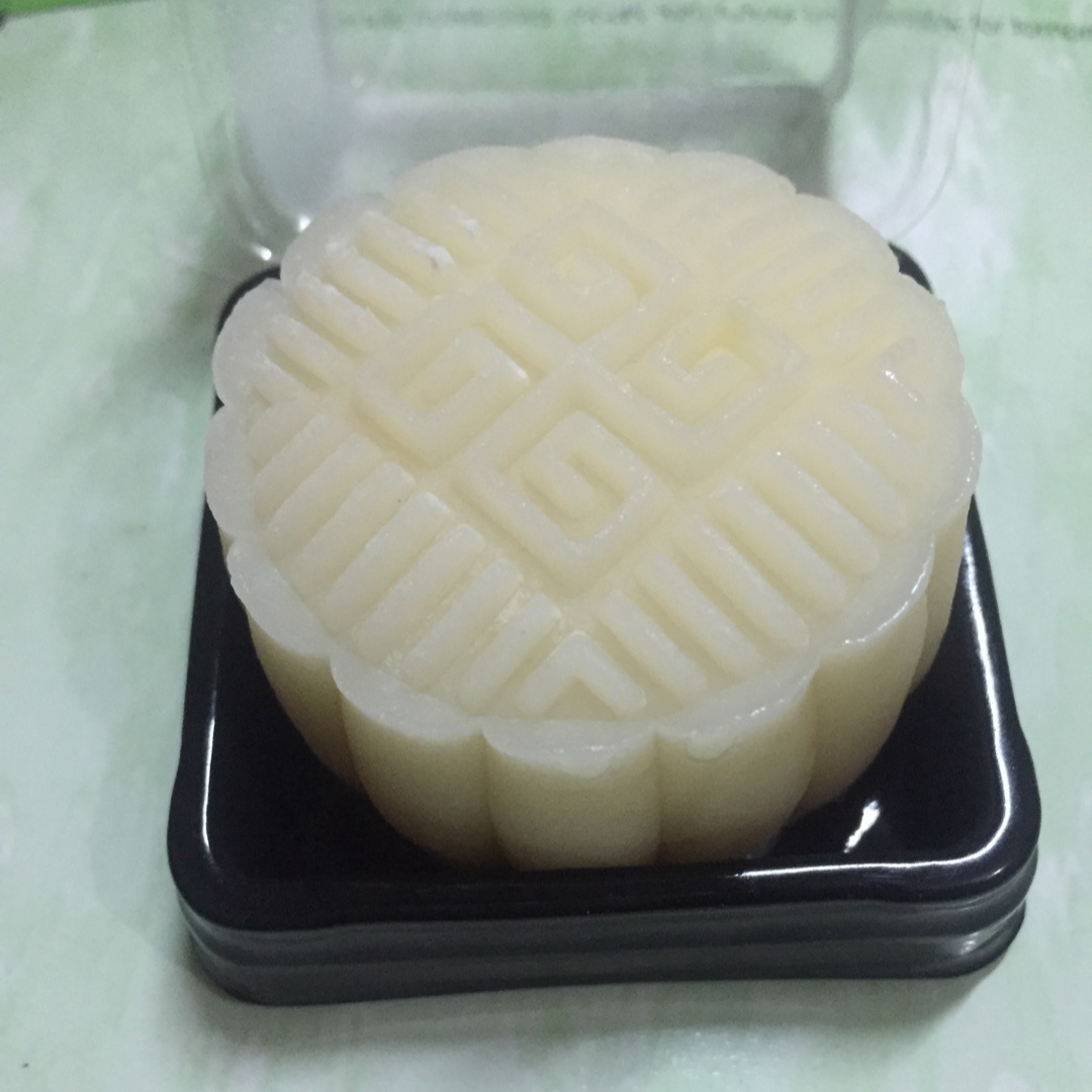 奶黄冰皮月饼