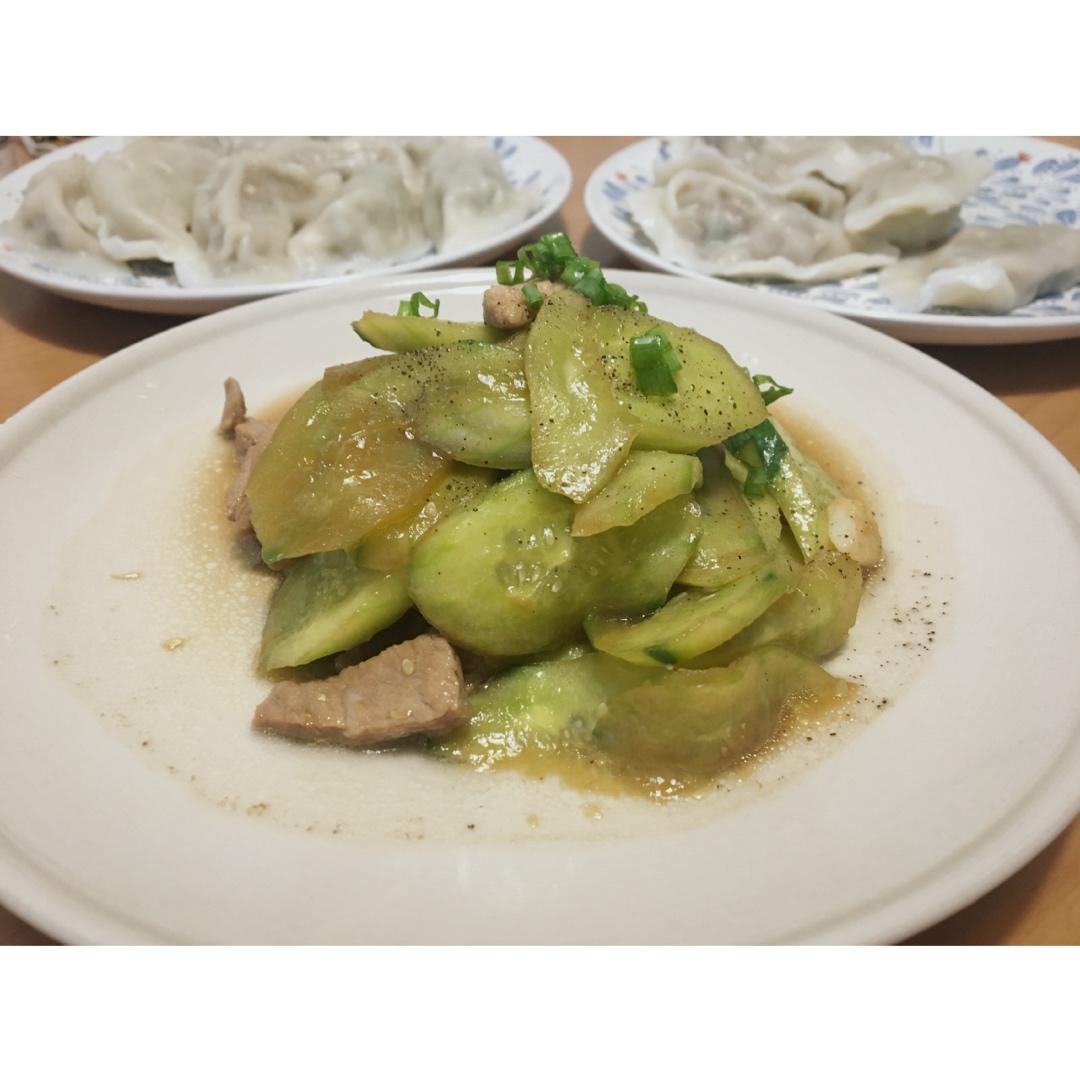 黄瓜炒肉