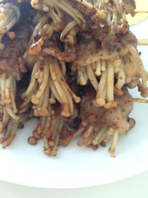 煎金针菇肥牛卷-黑胡椒版的做法 步骤13