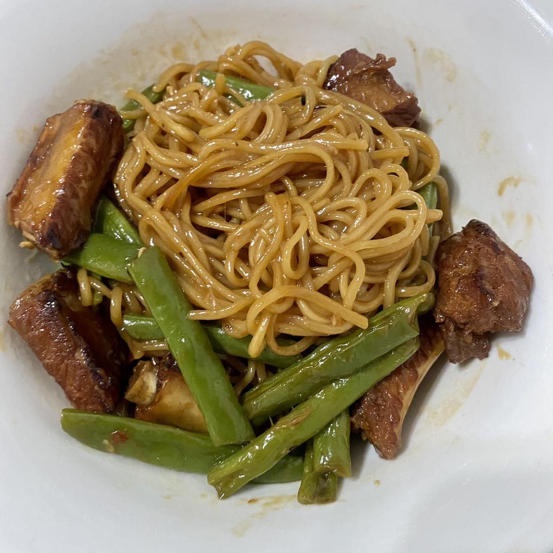 排骨豆角焖面