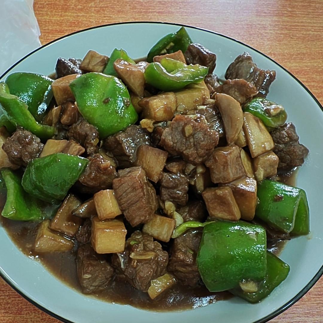 家常菜~杏鲍菇烧牛肉粒
